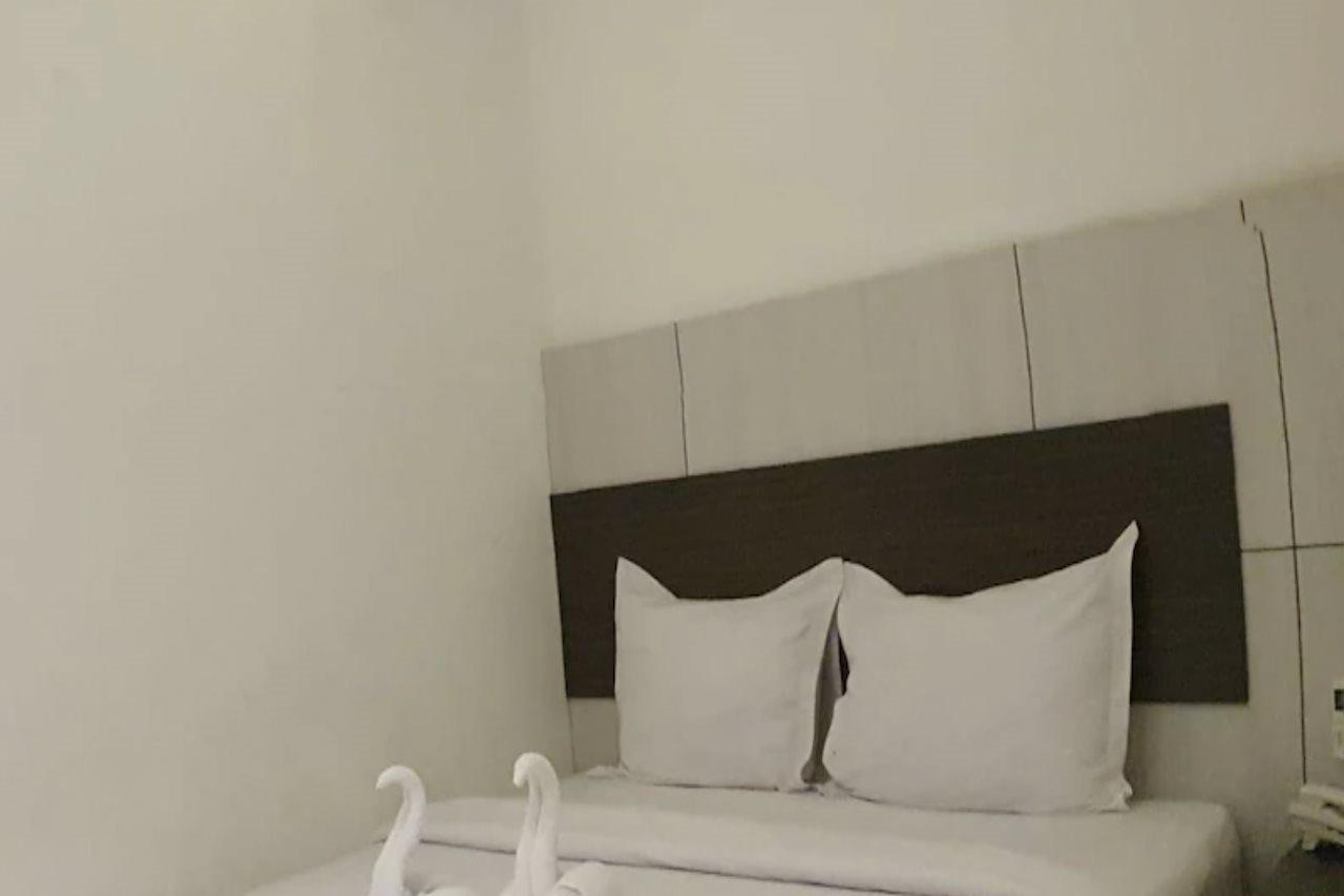 Seventeen Hotel Banda Aceh Exterior photo