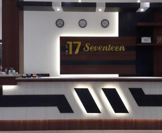 Seventeen Hotel Banda Aceh Exterior photo